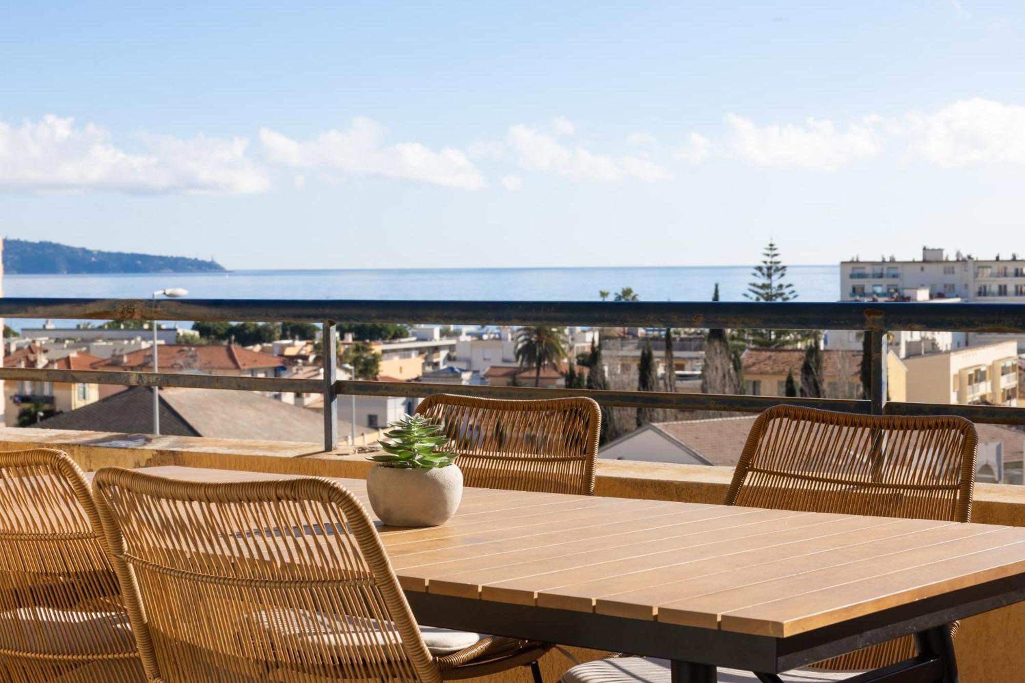 Vue Sublime, Terrasse Ensoleillee Et Parking Apartment Nizza