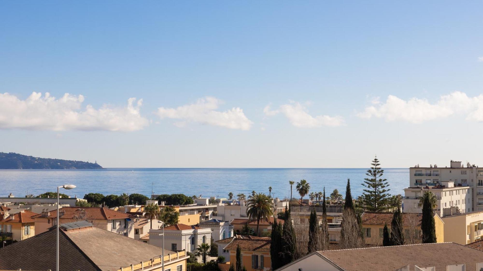 Vue Sublime, Terrasse Ensoleillee Et Parking Nizza